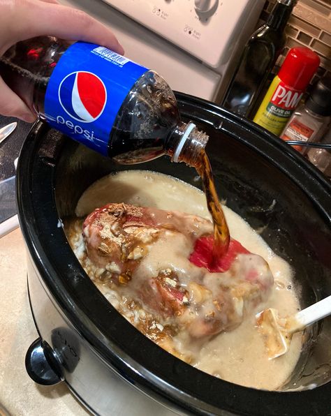 Pepsi Pot Roast Pepsi Roast Crock Pots, Pepsi Pot Roast Slow Cooker, Dr Pepper Roast Crock Pot, Dr Pepper Pot Roast Crockpot, Coke Roast, Crockpot Roast Recipes, Chuck Roast Recipes, Pot Roast Crock Pot Recipes, Slow Cooker Roast Beef