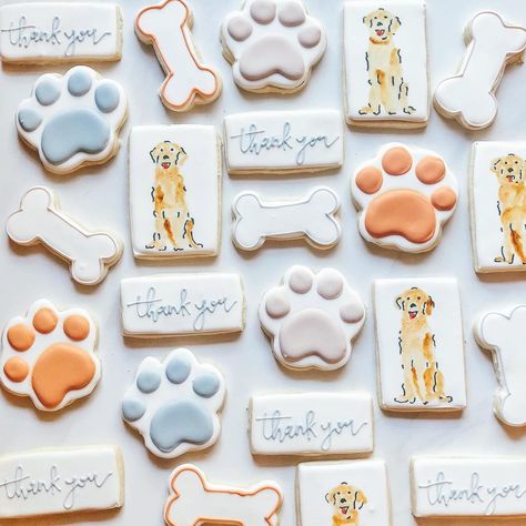 mary dawson haadsma (@bakesbymarydawson) posted on Instagram: “when your vet deserves a thank you” • Oct 12, 2020 at 10:29pm UTC Dog Party Cookies, Dog Themed Cookies, Vet School Motivation, Veterinarian Office, Thank You Cookies, Vet School, Fancy Cookies, Cookie Pie, Dog Party