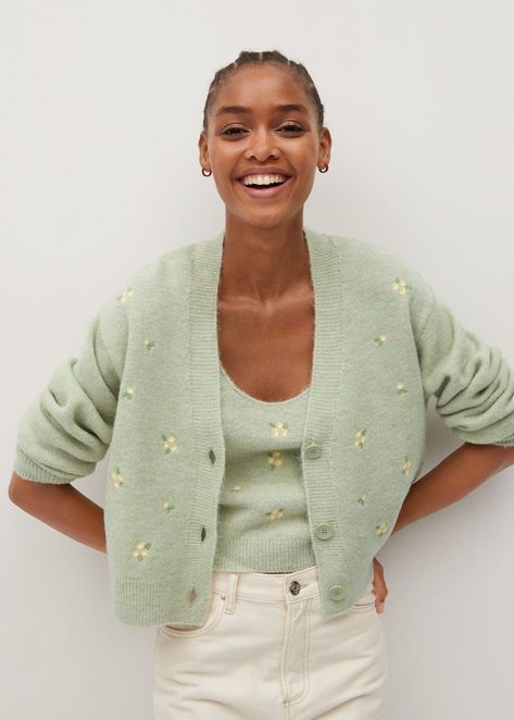 Since Everything at Mango Is 30% Off Heres What I Want For Fall Knitwear Trends, Embroidered Cardigan, Green Cardigan, Cardigan Outfits, Looks Chic, Knitting Inspiration, Cardigans For Women, Cardigan Sweater, Fashion Inspo Outfits