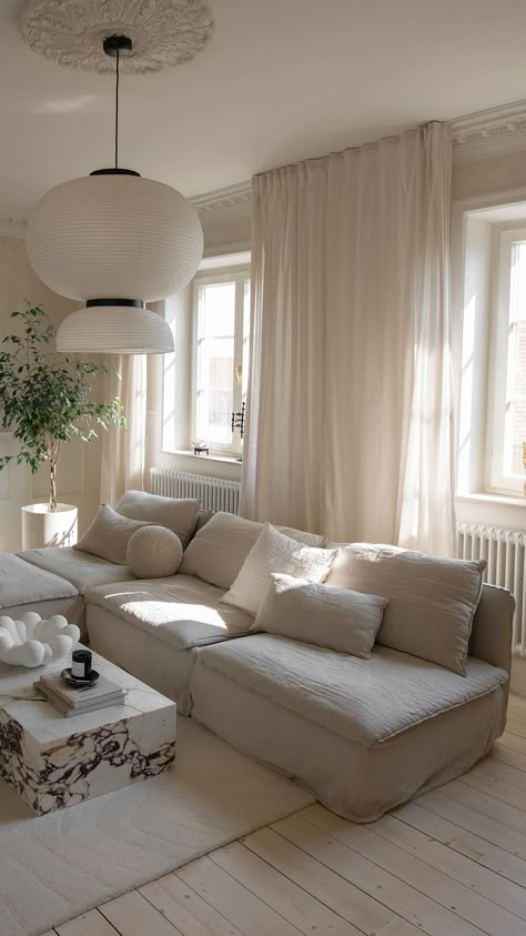 Cool Apartment Living Room, Ikea Hannalill Curtains, Hannalill Ikea Curtains, Hilja Ikea Curtain, Window Ideas Living Room, Living Room Ideas White, Aesthetic Curtains, Japandi Dining Room Design, Japandi Room