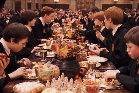 (READ THIS!) (There's a lot of reading, I know.) After the feast RPs are finished there will be pins for the house common rooms and you guys can RP on those however you want, and add any open RPs you want. Have fun and just comment on any of my pins if you want to be added or have any questions!! :) -Cassie Harry Potter Feast, Hogwarts Halloween, Harry Potter Dinner, Hogwarts Visuals, Harry Potter Wiki, Pasta Restaurants, Treacle Tart, Cumpleaños Harry Potter, Hogwarts Shifting