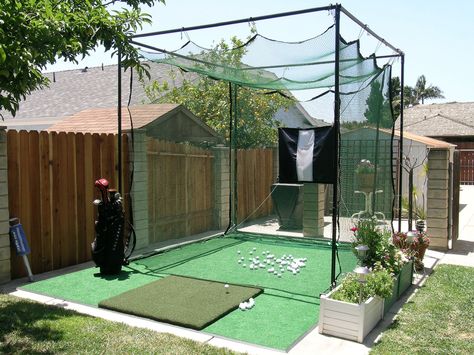 My hitting cage Backyard Golf Net Ideas, Outdoor Golf Net, Golf Net Backyard, Home Golf Practice Area, Backyard Driving Range Golf, Golf Hitting Bay, Backyard Hitting Cage, Backyard Golf Practice Area, Backyard Golf Net