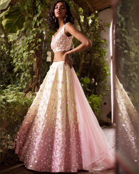 Ombre Chikankari Lehenga, Pink Ombre Lehenga, Ombre Lengha, Ombre Lehenga, Modern Lehenga, Long Skirt Top Designs, Latest Designer Lehenga, Ruffled Saree, Beautiful Gown Designs