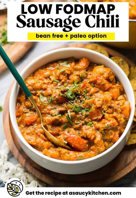 Delicious, comforting and gentle on the digestive system - this low FODMAP chili is so good even FODMAP eaters will want to go back for seconds! Made in one pot, cooked in about 30 minutes and packed full of protein and fibre to keep your satisfied. | Bean Free Paleo & Whole30 Friendly Low Fodmap Sausage Recipes, Low Fodmap Chili Recipe, Low Fodmap Chili, Fodmap Chili, Chili With Pumpkin, Fodmap Food List, Low Fodmap Vegetables, Pumpkin Sausage, Low Fodmap Recipes Dinner