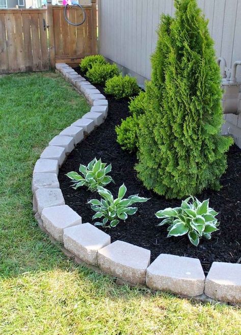 Reka Bentuk Landskap, Taman Diy, Cheap Landscaping Ideas, Small Front Yard Landscaping, Front Garden Landscape, نباتات منزلية, Desain Lanskap, Edging Ideas, Easy Landscaping