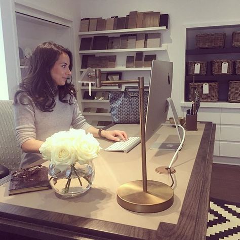 @sophiepatersoninteriors's photo: "I love my new bespoke desk in our renovated studio. I decided to go all out with the refurbishment as I wanted a space that would reflect the interiors we design. Your surroundings are so important and personally I can't work if my surroundings aren't ordered. Next on the list is a new rug and an antique mirror clad wall #bts #interiordesigner #designstudio #desk #luxuryinteriors #SophiePatersonInteriors" Sophie Paterson Interiors, Sophie Paterson, My Surroundings, Office Items, Office Workspace, Home Office Design, Antique Mirror, Luxury Interior, The List