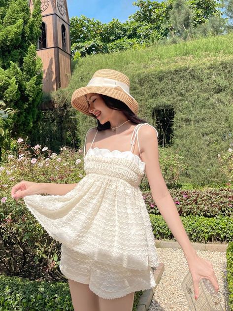 Korean Outfits Summer, Beach Outfits Women Dresses, Ulzzang Outfit, Business And Management, Photography Outfits, Fancy Short Dresses, Fashion Dream Job, Korean Summer Outfits, Real Estate Investment Trust