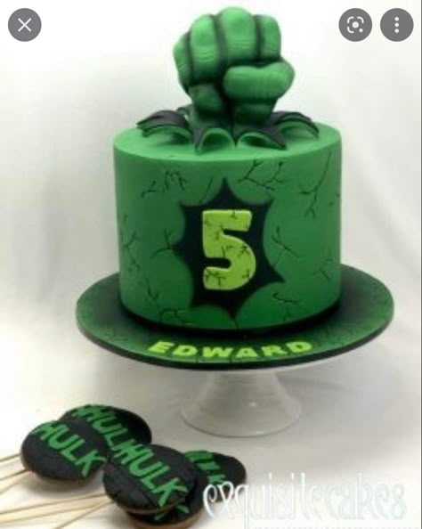 Hulk Theme Party, Hulk Smash Cake, Hulk Birthday Cakes, Bolo Hot Wheels, Hulk Birthday Parties, Hulk Party, Small Birthday Parties, Chewy Gingerbread Cookies, Hulk Birthday