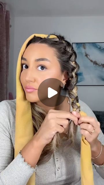 How To Curl Your Hair With A Scarf, Curls With Scarf, Scarf Curls Overnight, Scarf Curls, Hair Scarf Tutorial, Head Scarf Tutorial, Heartless Curls, Intricate Hairstyles, Trendy Scarves