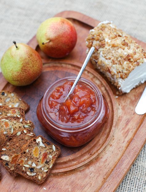 Cranberry Pear Conserve with Ginger  made by @Aimee | Simple Bites Ginger Recipe, Cranberry Pear, Pear Recipes, Cranberry Recipes, Ginger Recipes, Vegetable Drinks, Edible Gifts, Jams & Jellies, Healthy Eating Tips