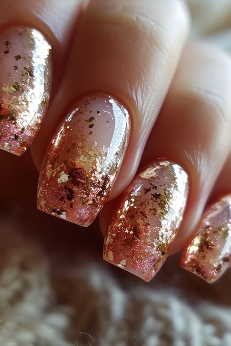 Rose Gold Nails Black And Rose Gold Nails Design Classy, Nails Art For Wedding, Copper Ombre Nails, Nude And Rose Gold Nails, Candy Crush Nails, Nails With Foil, Nails Shimmer, Easy Diy Nail Art, Stage Dive