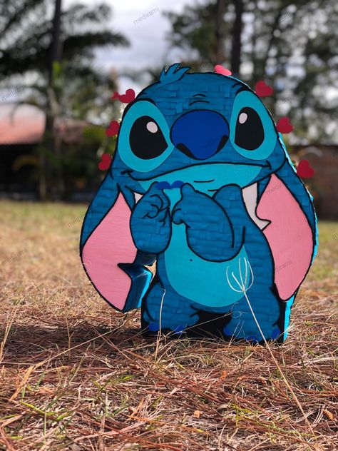 Stitch Pinata, Stitch Bday, Lilo En Stitch, Stitch Party, Lilo And Stitch Merchandise, Stitch Birthday, Piñata Ideas, Pink Birthday Party