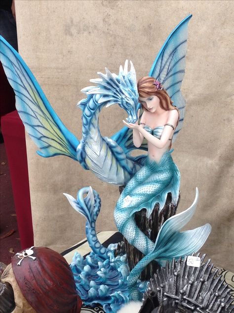 Mermaid And Dragon, Oc Animation, Wizards And Dragons, Statue Painting, Mermaid Garden, Fantasy Statue, Mermaid Figures, Mermaid Queen, Dolphin Decor