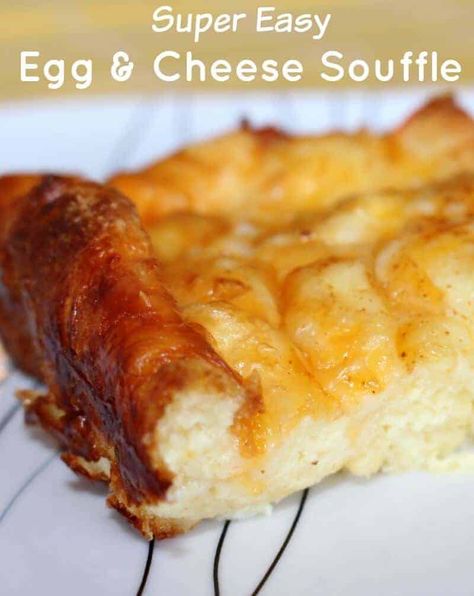 Ham And Cheese Egg Souffle, Ham And Cheese Souffle, Cheese Souffle Recipe Easy, Egg And Cheese Casserole Recipes, Egg And Bread Casserole, Egg And Cheese Souffle, Egg Bread Recipes, Souffle Breakfast, Cheese Souffle Recipe