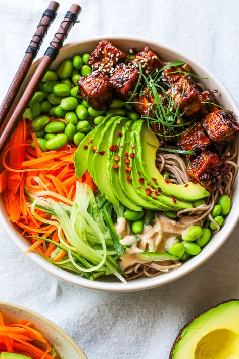 Black Pepper Tofu Soba Noodle Bowl - The Avo Tree Black Pepper Tofu, Soba Noodle Bowl, Soba Noodles Recipe, Pepper Tofu, Tofu Noodles, Dark Soy Sauce, Soba Noodle, Gluten Free Noodles, Firm Tofu