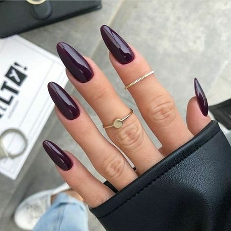 Dark Purple Nails, Maquillage On Fleek, Kutek Disney, Unghie Sfumate, Wow Nails, Indigo Nails, Soft Nails, Nails Polish, Classy Nails