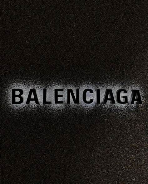 Search Balenciaga Logo Aesthetic, Balenciaga Logo Art, Balenciaga Background, Balenciaga Moodboard, Balenciaga Logo Design, Balenciaga Wallpaper, Balenciaga Aesthetic, Balenciaga Design, Life Is Strange Wallpaper