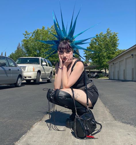 Punk Poses, Liberty Spikes, Girly Punk, Alt Goth, Goth Scene, Punk Hair, Punk Inspiration, Scene Girls, Punk Girl