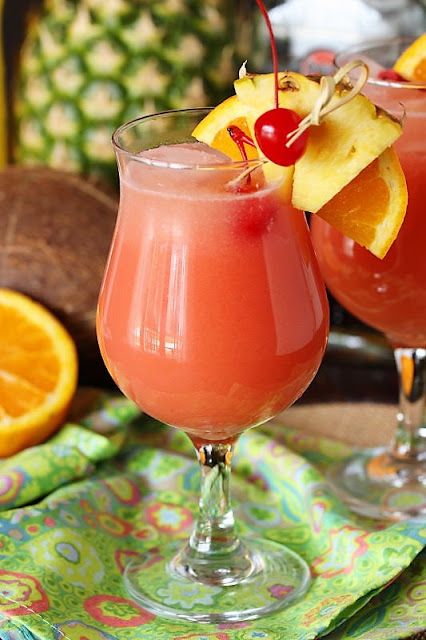 Glass of Tropical Rum Punch Image Caribbean Rum Punch Recipe, Tiki Punch, Caribbean Rum Punch, Tropical Rum Punch, Girls Night In Ideas, Appleton Rum, Rum Punch Cocktail, Rum Punch Recipe, Night In Ideas