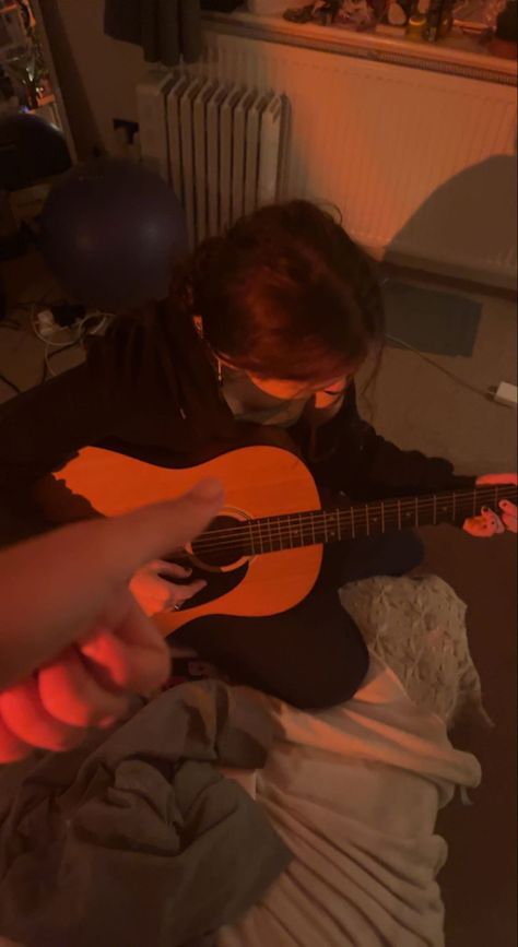 I’m Guitar Asthetic, Guitar Girl Aesthetic, Photos With Guitar Aesthetic, Acoustic Guitar Asthetic Picture, Girl With Guitar Aesthetic, Girl Playing Guitar Aesthetic, Girl Playing Electric Guitar, Guitar Girl, Girls With Glasses