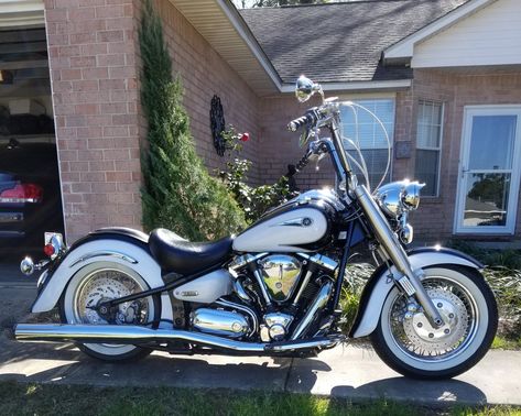 2005 yamaha roadstar xv1700 Yamaha Roadstar Custom, Yamaha Motorcycles Cruiser, Vstar 1100, Yamaha Roadstar, Yamaha Bobber, Yamaha Cruiser, Star Motorcycles, Motorcycle Paint Jobs, Motorcycle Aesthetic