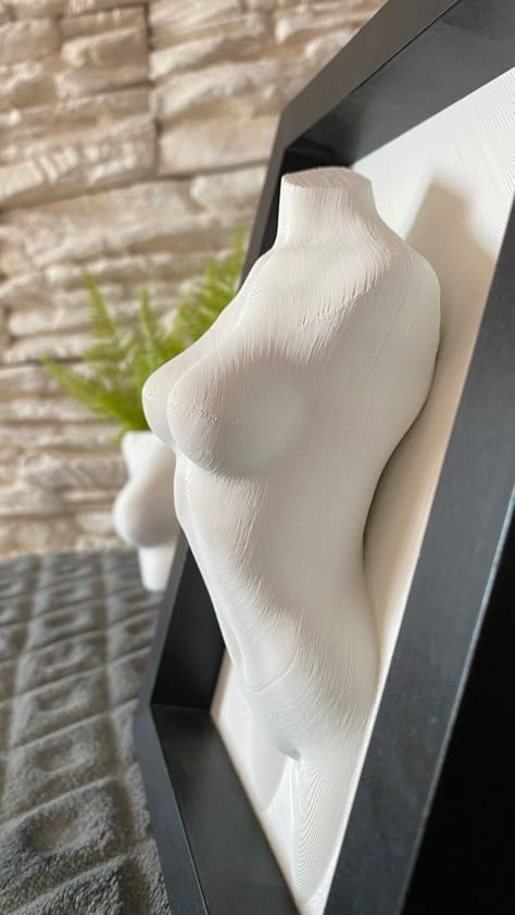 3d Printed Wall Art, Female Torso Sculpture, Torso Sculpture, Hand Casting, Body Sculpture, Artist Problems, 3d Ideas, Wall Art 3d, 3d Printing Art