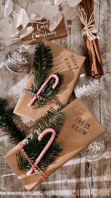 Travel | Boho | Fashion | DIY on Instagram: "Gift wrapping idea 🎁 #christmasdecorating #christmaswrapping #weihnachtsgeschenke #geschenke #giftwrapping #presentideas #giftwrappingideas #christmasgiftsideas #geschenkeverpacken #giftwrap #christmasprep #christmas2022 #xmastime #christmasgiftwrapping" Cosy Christmas, Crinkle Paper, Instagram Gift, Christmas Snow, Wrapping Ideas, Fashion Diy, Merry Xmas, Boho Fashion, Gift Wrapping