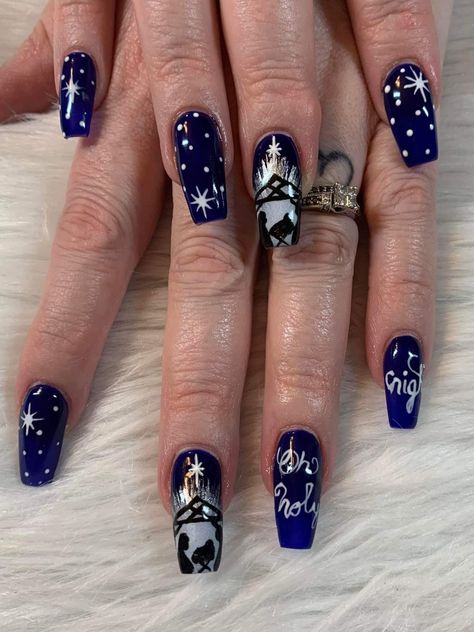 Christmas Nails Christian, Nativity Scene Nail Art, Nativity Scene Nails, Jesus Christmas Nails, Nativity Nails Designs, Christian Christmas Nails, Bible Nails, Jesus Nails Designs, Nativity Nails