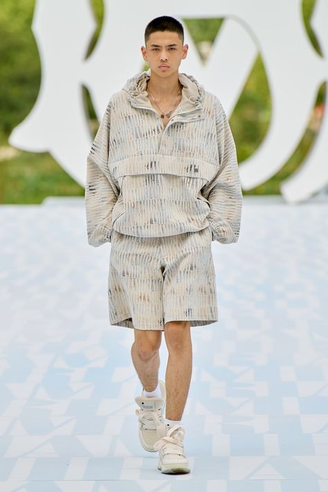 Amiri Spring 2023 Menswear Collection | Vogue 2023 Menswear Fashion Show, Mens Fashion Week Street Style, Mike Amiri, Childlike Wonder, Paris Fashion Week Men, Mens Trendy Outfits, Trends 2023, Mens Fashion Week, Menswear Fashion Show