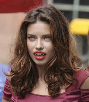 Adriana Lima <33 - Adriana Lima Photo (757549) - Fanpop Vampire Women, Female Vampire, Vampire Fangs, Vampire Girls, Romee Strijd, Vampire Art, Live In The Moment, Claudia Schiffer, Irina Shayk