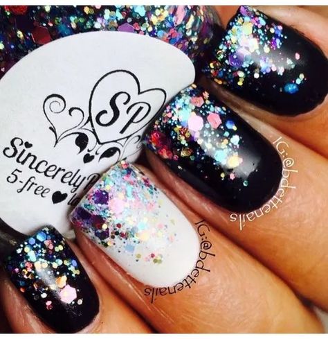 New Years Nails Acrylic, Gel Moment, New Years Nails, Nye Nails, Neat Nails, Pretty Tips, Sweet Nails, New Years Nail Designs, New Years Eve Nails