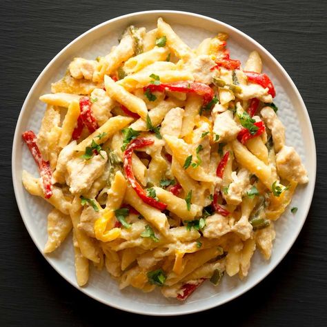 Rattlesnake Pasta Recipe, Rattlesnake Pasta, Fajita Pasta, Chicken Fajita Pasta, Buffalo Chicken Pasta, Sauteed Peppers, Fettuccine Pasta, Salmon Pasta, Chicken Fajita