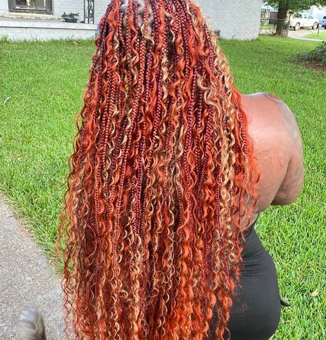 Blonde And Red Braids Black Women, Blonde And Red Braids, Red Braids, Blonde Box Braids, Caramel Blonde, Red To Blonde, Blonde Braids, Blonde Curls, Mixed Hair