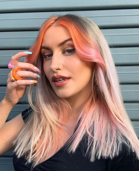 Quirky Hair Colours, Peach Money Piece Hair, Quirky Hair, Money Piece Hair, Hair Trends 2024, 2024 Hair Trends, Coral Hair, Pink Blonde, Hair Fair