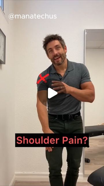 Stretching Shoulder Blades, Wall Shoulder Stretches, Side Sleeper Shoulder Pain, Scapula Stretches For Pain, How To Tape Shoulder For Pain, Shoulder Pain Stretches, Shoulder Stretches Flexibility, Shoulder Blade Stretches For Pain, Shoulder Pain Relief Exercises