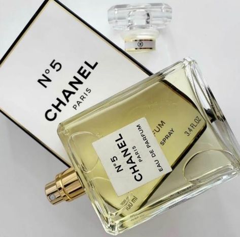 Perfume Chanel, Chanel No 5, Chanel Paris, No 5, Perfume Bottles, Chanel, Beauty