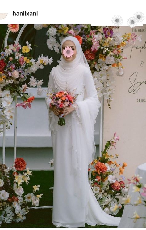 Wedding Manifestation, Hijabi Wedding Dress, Hijabi Wedding, Muslim Wedding Gown, Model Dress Kebaya, Sketches Design, Nikah Outfit, Muslimah Wedding Dress, Nikah Dress