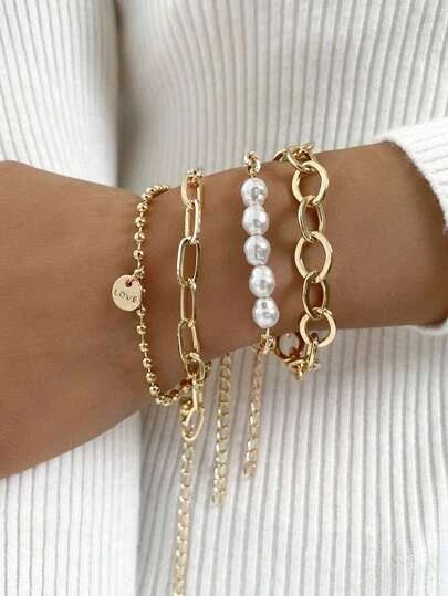 Boho Punk, Gold Bracelet Set, The Bangles, Bracelet Couple, Bangles For Women, Vintage Charm Bracelet, Bracelets Set, Gold Charm Bracelet, Chain Bracelets