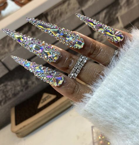 Fully Blinged Out Nails, Full Diamond Nails, Stiletto Bling Nails, Blinged Out Nails Rhinestones, Full Bling Nails, Drag Nails, Oval Fake Nails, Occasion Nails, Halloween Nail Art Ideas