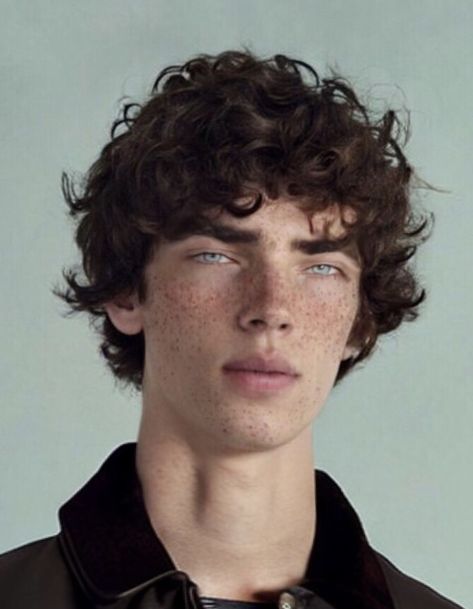 Greek God Hairstyles Men, Feminine Men Face, Greek Hairstyles Men, Men Freckles, Male Freckles, Boy Curly Hairstyles, Teen Boy Aesthetic, Boyfriend Tumblr, Greek Makeup