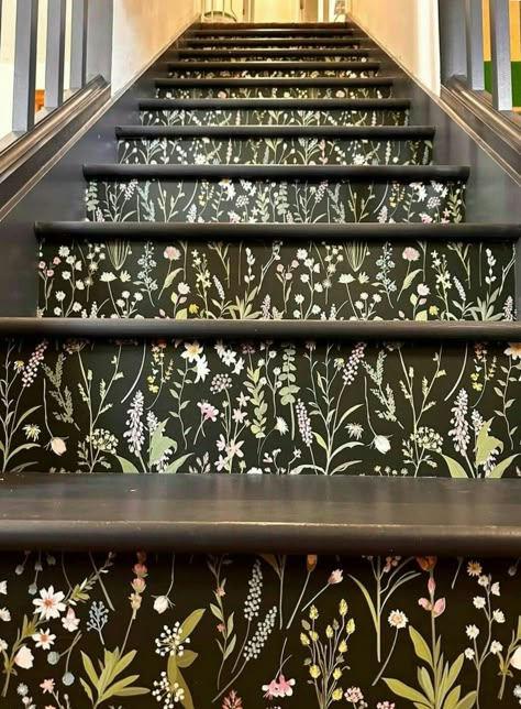 Cottage Core Stairs, Serotonin Decor, Cottagecore Stairs, Wallpapered Stairs, Hallway Aesthetic, Wallpaper Stairs, Dream House Aesthetic, Snug Room, Wainscoting Panels