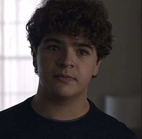 Gaten Matarazzo, Dustin Henderson, Honor Society, Bad Kids, Never Have I Ever, Joe Keery, Percy Jackson And The Olympians, Johnny Depp, Percy Jackson