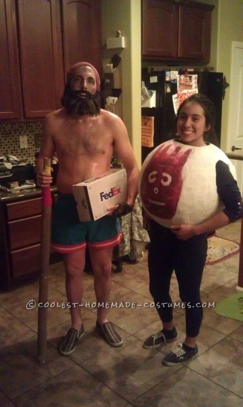 Excellent Wilson and Tom Hanks Cast Away Couple Costume Wilson Costume, Couples Costumes Creative, Creative Costume, Couple Costume, Couple Costumes, Hallowen Costume, Homemade Costumes, Diy Costume, Couples Halloween