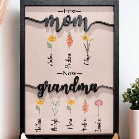 "First Mom, Now Grandma" Personalized Art Grandmother Gifts From Grandkids Diy, First Mom Now Grandma, Handmade Gifts For Grandparents Diy, Diy Christmas Gift For Grandma, Homemade Christmas Gifts For Grandma, Cricut Grandparent Gifts, Diy Christmas Gifts For Grandma, Handmade Gifts For Grandparents, Gifts For Grandma From Grandkids