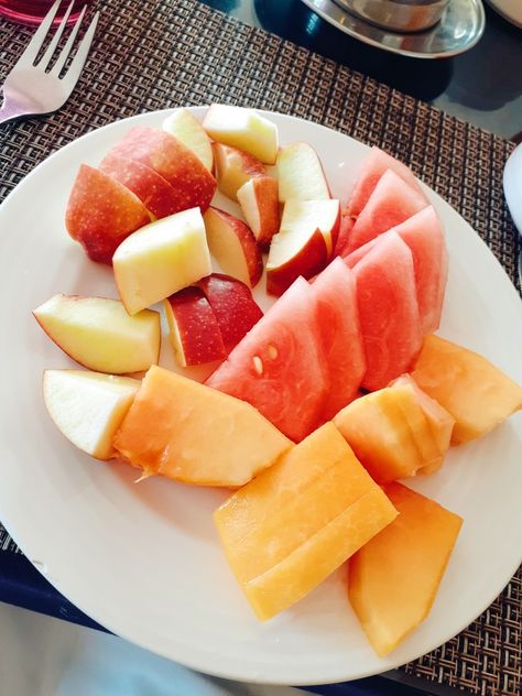 Fruit Plate🍎🍉 Types Of Fruit, Fruit Plate, Different Types, Food Ideas, Fruit, Quick Saves