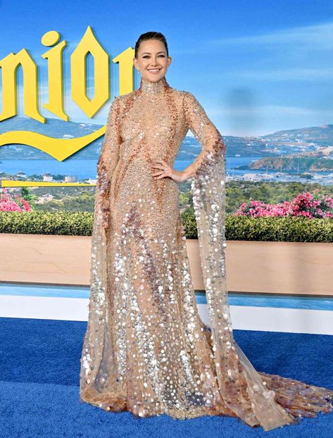 Kate Hudson Walked the Red Carpet in the Glitziest Version of a Naked Dress Black Jacket Outfit, Rock My Style, Boho Twists, Sheer Gown, Talk About Love, Goldie Hawn, Celebrity Trends, Elegant Updo, Floor Length Gown