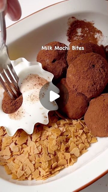 U-Taste Kitchen on Instagram: "Milk mochi bites. Recipe linked in my bio. #milkmochi #softmochi #mochi #recipe #dessert #desserts #viralvideos #viralreels #viralpost" Mochi Bites Recipe, Mochi Recipe, Grape Recipes, Recipe Dessert, Kinds Of Desserts, Chocolate Sauce, Asian Food, 3 Ingredients, Corn Starch