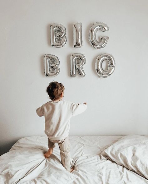 Big Brother Balloon Announcement, Baby Coming 2024 Announcement, Cute Gender Reveal Photos, Second Sibling Announcement, Winter Baby Announcement Sibling, February Baby Announcement With Sibling, New Sibling Announcement, January Pregnancy Announcement Baby 2, Big Bro Announcement