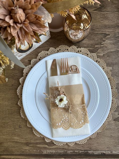 This table place setting kit will be perfect for your wedding or special event and includes: one brown paper doily, one large 10.5 inch white premium plastic plate, one small 7.5 inch white premium plastic plate, one premium paper linen napkin wrapped in a lace doily with twine and one floral accent.  I am happy to also collaborate with you if you would like a custom floral accent to match the color preference of your occasion.  I am able to do orders greater than 100, please message me to deter Plastic Tableware Wedding Table Settings, Wedding Table With Napkins Only, Plate And Napkin Setting, Paper Napkins Wedding Place Settings, Neutral Wedding Plate Setting, Napkin And Silverware Ideas For Wedding, Plastic Place Settings Wedding, Bridal Shower Plates Place Settings, Paper Chargers Wedding