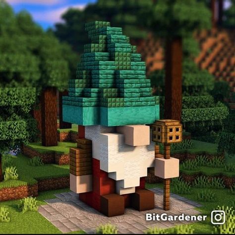 Cute Minecraft Aesthetic Builds, Minecraft Cottage Core Decorations, Minecraft Silly Builds, Mc Spiral Staircase, Cool Minecraft Statues, Small Cottage Core Minecraft Builds, Lush Cave Nether Portal Minecraft, Minecraft Aesthetic Decor, Minecraft Cool House Ideas